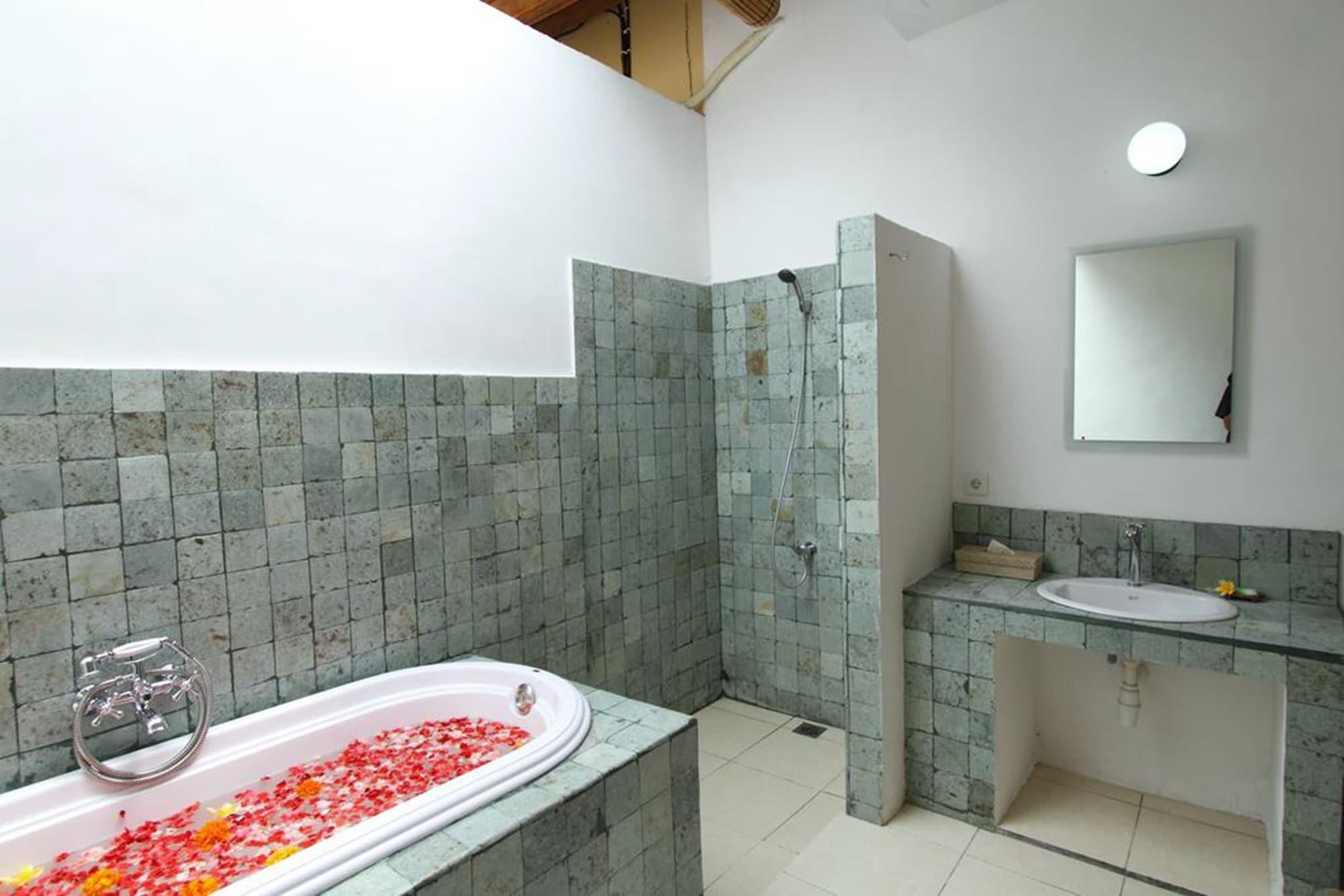 Lembongan Cliff Villas Extérieur photo
