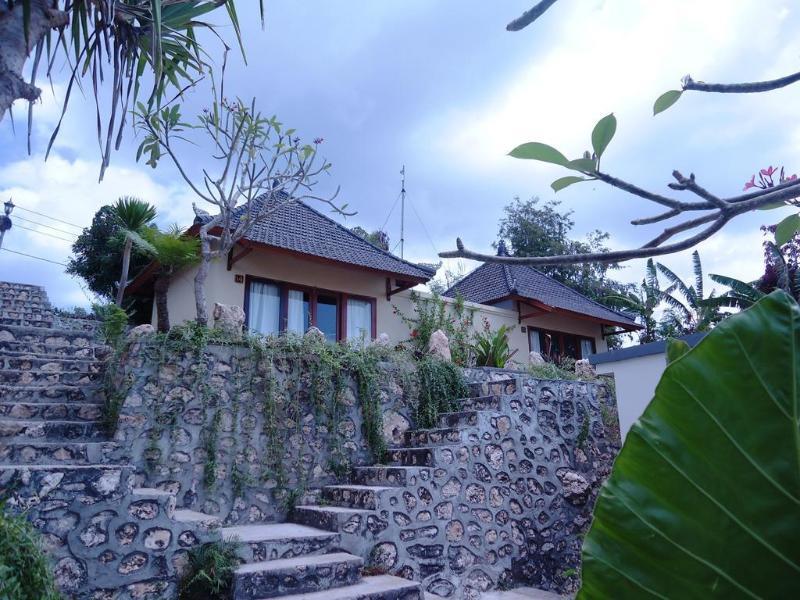 Lembongan Cliff Villas Extérieur photo